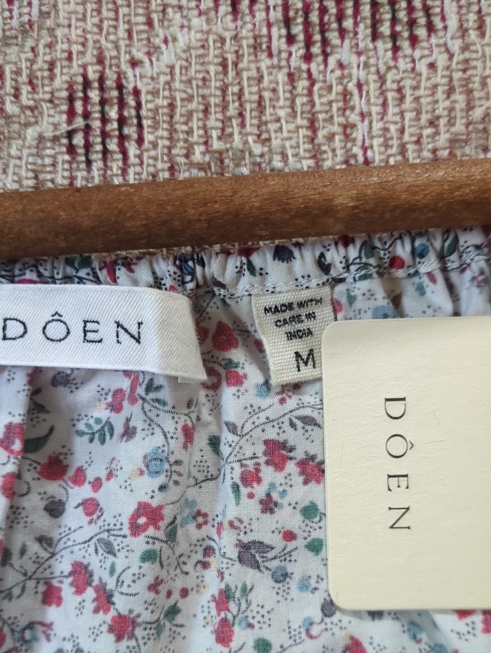 Doen Lotus Top in Briarwood Floral Size Medium - Picture 2 of 8